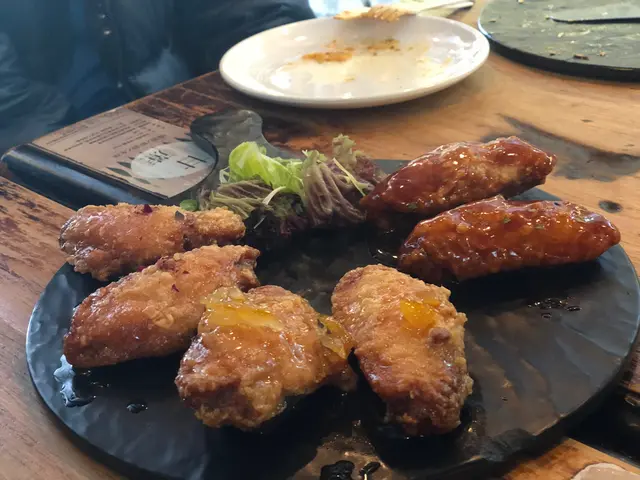 雞翼三重奏
