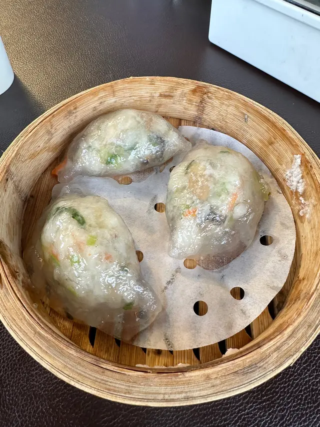 新鮮滾熱辣，即叫即蒸，落單後十分鐘就送到。