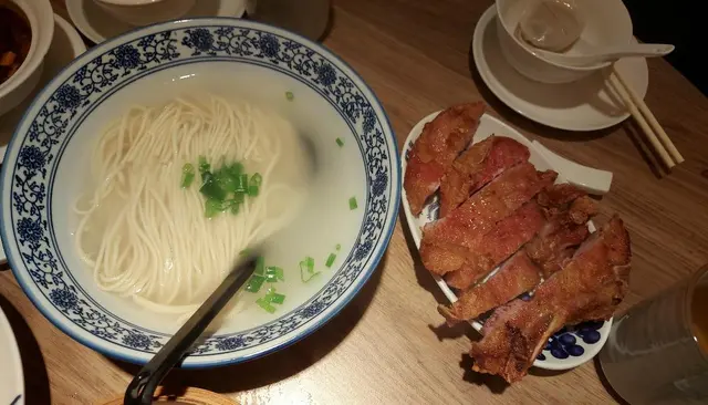 姥姥厚切排骨手製拉麵