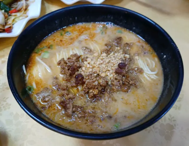改良擔擔麵