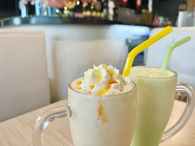 乳酪飲品:水蜜桃乳酪、青蘋果乳酪