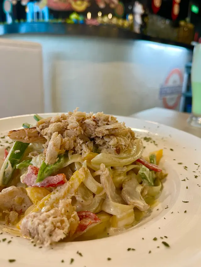 蟹肉雜菌忌廉闊條麵