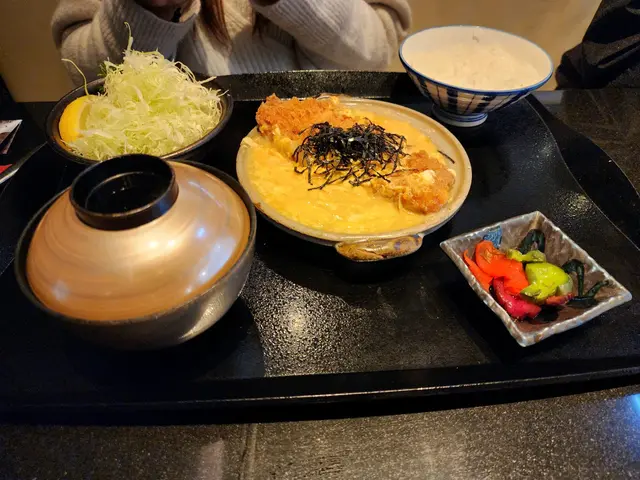 滑蛋吉列豬扒定食