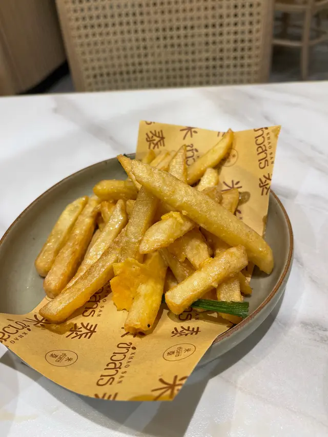 鹹蛋薯條(跟午餐)