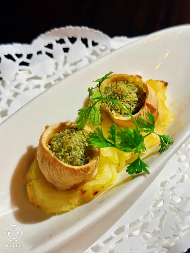 焗連殼食法國田螺