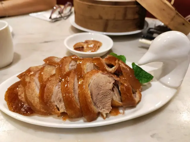 烤北京填鴨 (半隻)