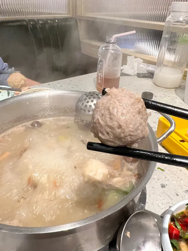 100%濃汁爽彈牛肉