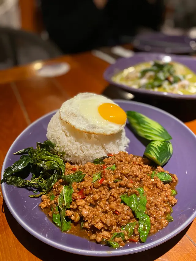 泰式肉碎煎蛋飯