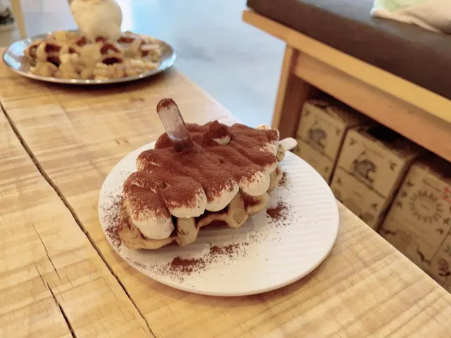 Tiramisu Croffle Pops