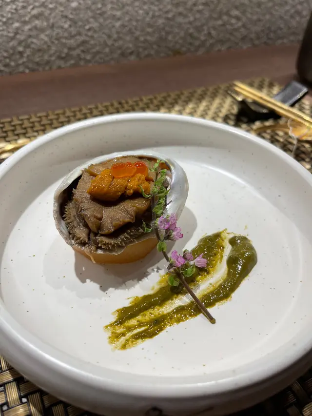 磯煮南非鮑魚配清酒鮑肝醬