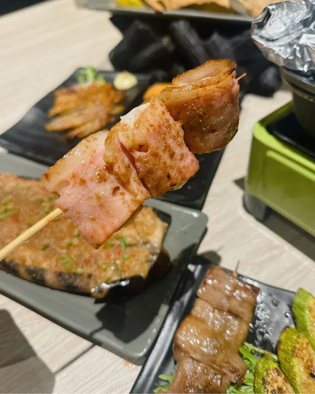 燒煙肉荔枝卷