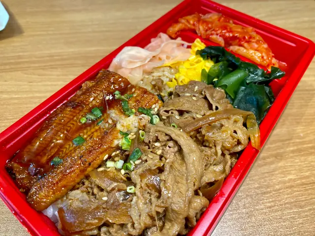 鰻魚牛肉丼