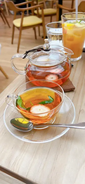 Fresh Strawberry Tea