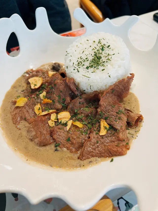 香燒牛小排蘑菇汁