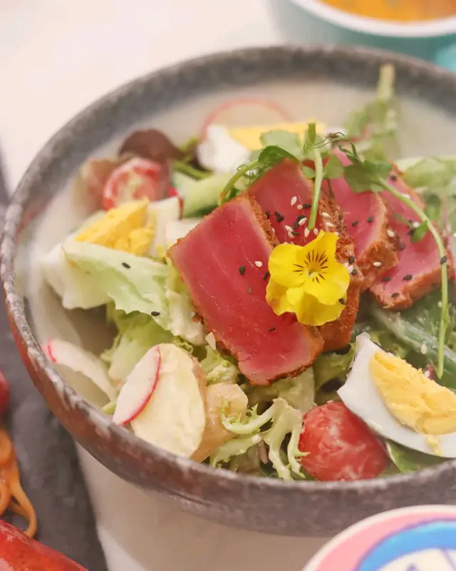 火炙尼斯吞拿魚沙律