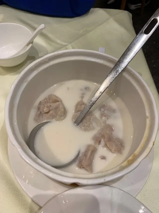 杏汁燉白肺湯