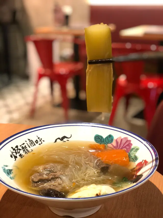 蔗香台式牛肋條湯冬粉