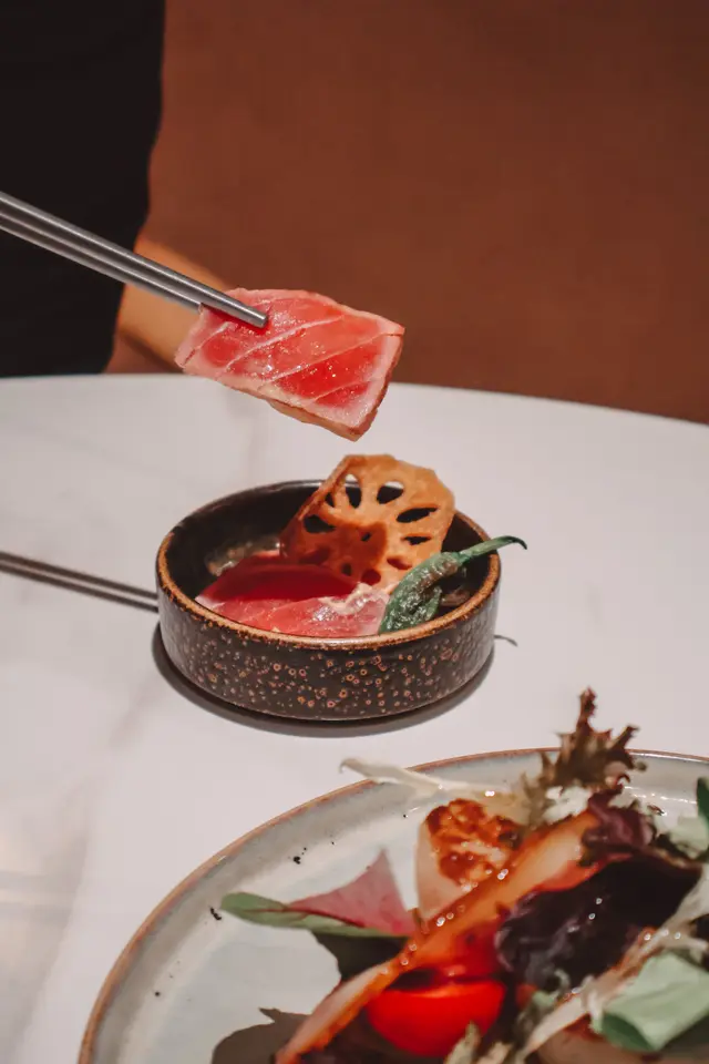 Tuna Tataki. Cajun Mayonnaise