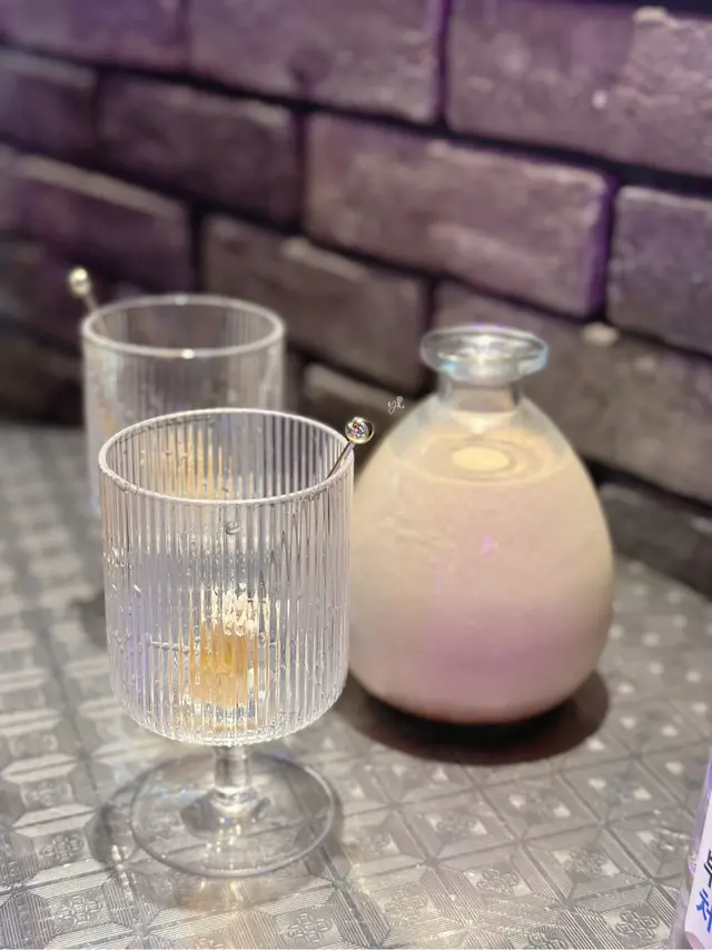 肉桂鮮奶咖啡蜂巢特飲