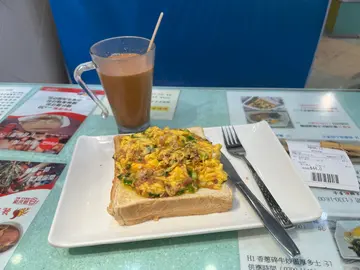 早餐H1  香葱碎牛炒蛋厚多士