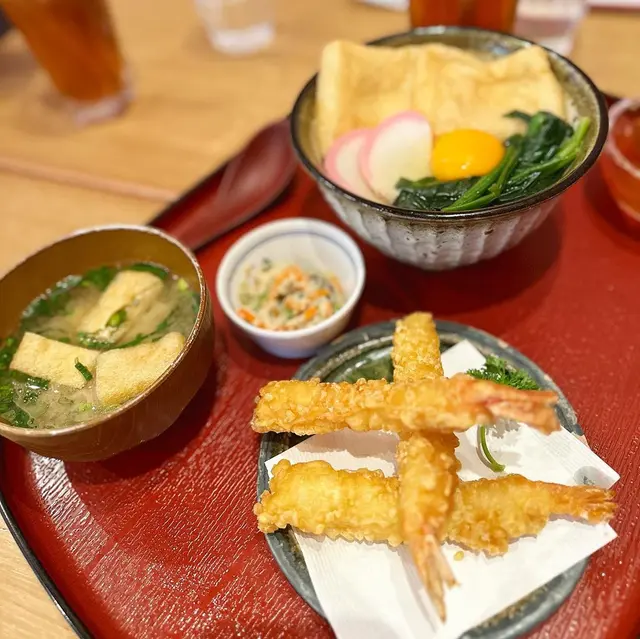 蝦天婦羅配碁子麵