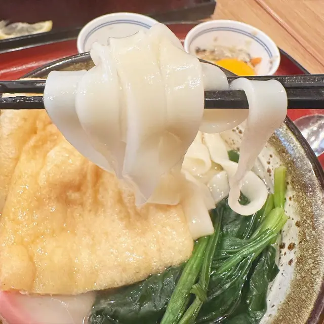 蝦天婦羅配碁子麵