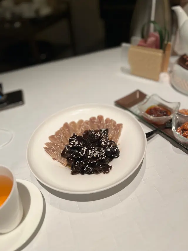 芥末鴨舌伴醋香小木耳