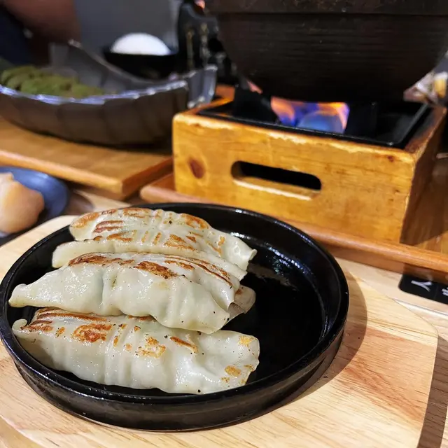 日式鐵板煎雞軟骨餃子