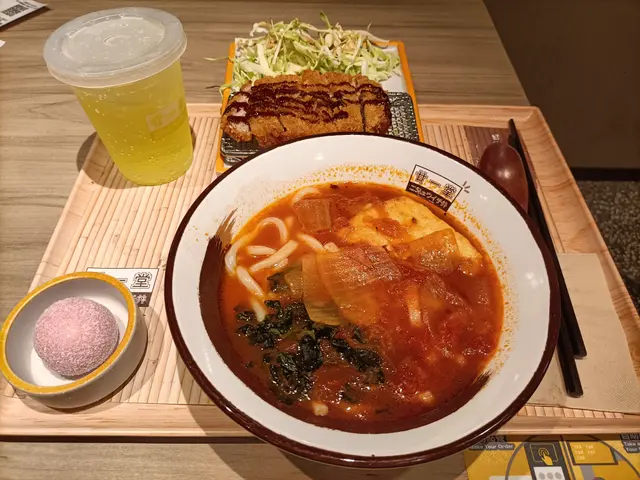 吉列豬扒配番茄濃湯讚岐烏冬套餐