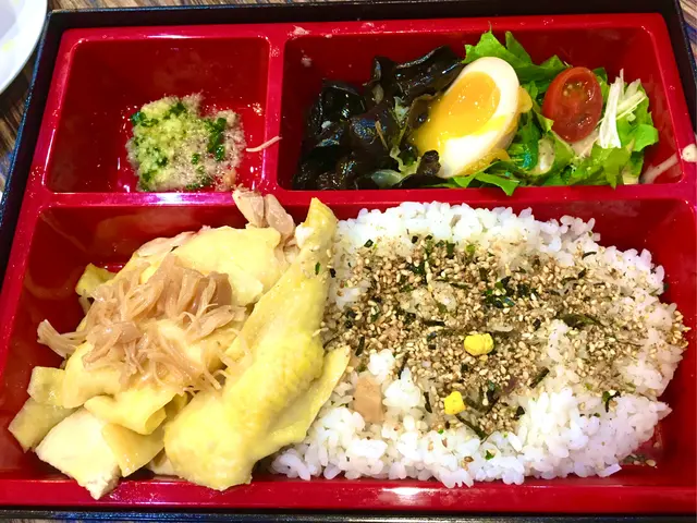 瑤柱去骨貴妃雞配白飯