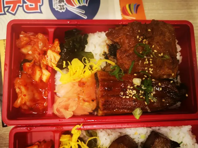 鰻魚豬軟骨丼