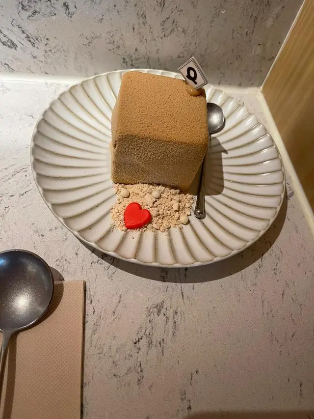 柔軟香滑，極濃焙茶味，有梨味