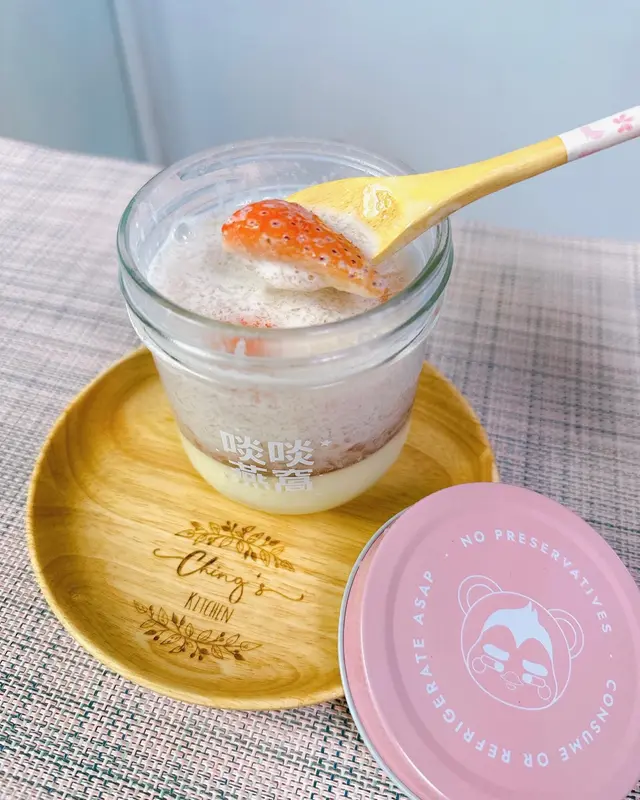 裡面有雪燕 仲有奶凍