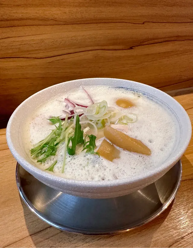 泓一最出名就係白雞湯