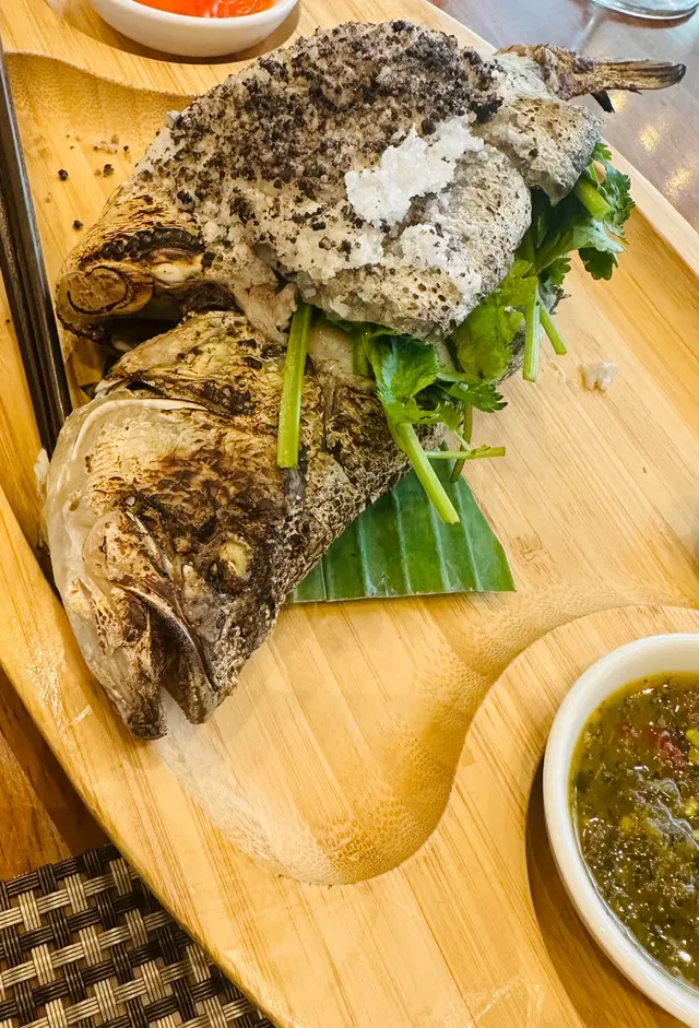 泰式鹽焗燒魚