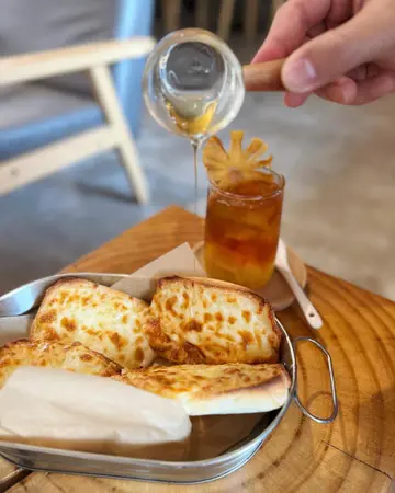 Duo  Cheese  Honey  Garlic   Panini