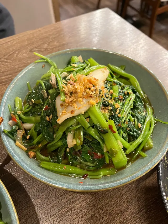 馬拉盞鮮魷炒通菜