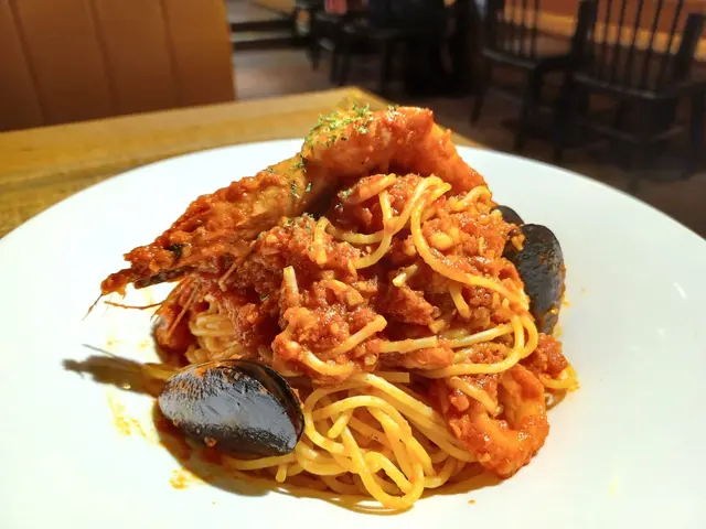 精選海鮮蒜香蕃茄意粉