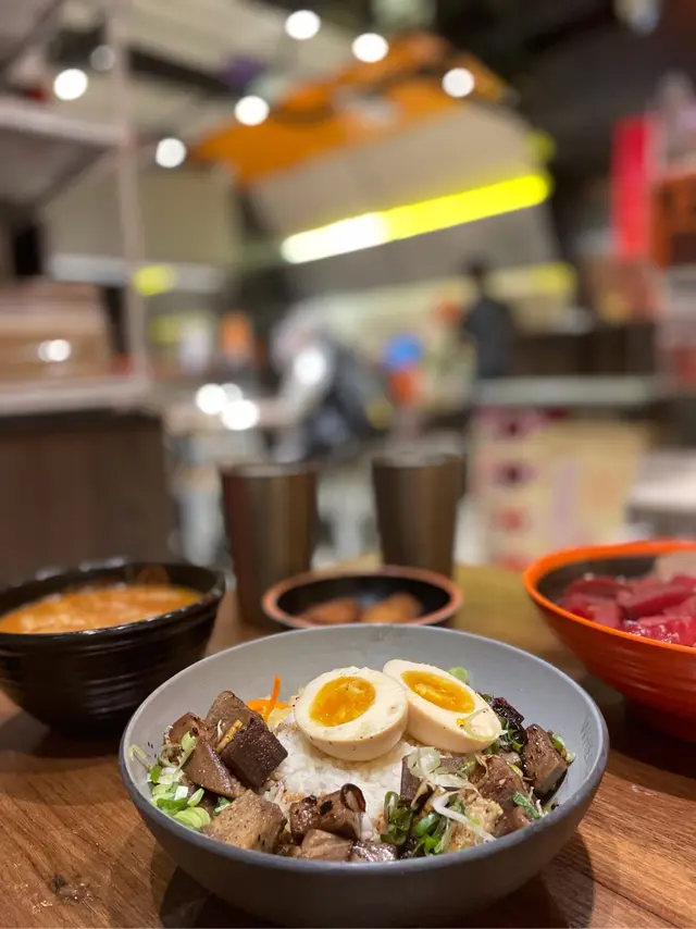 鹽燒牛脷粒溏心蛋飯