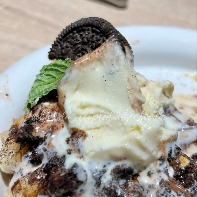 髒髒牛角包窩夫