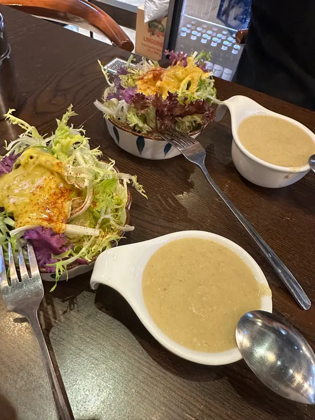 世一蘑菇湯👍🏻真材實料，好濃稠好creamy