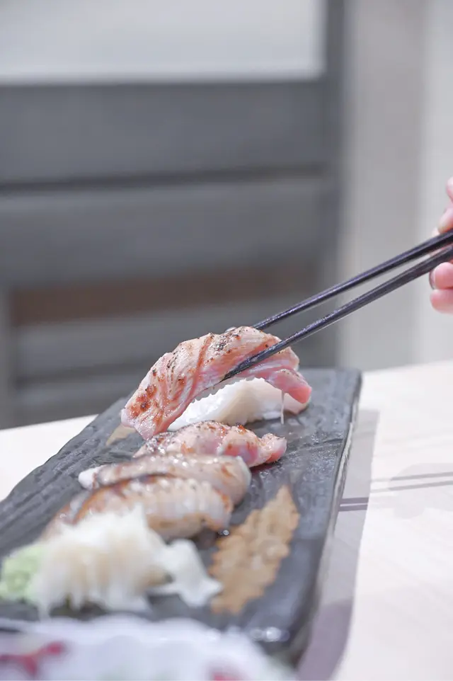 醬油燒吞拿魚腩壽司