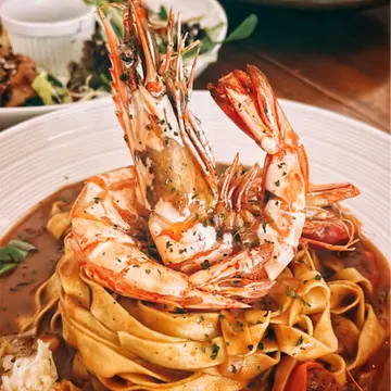 虎蝦蝦油闊條意粉