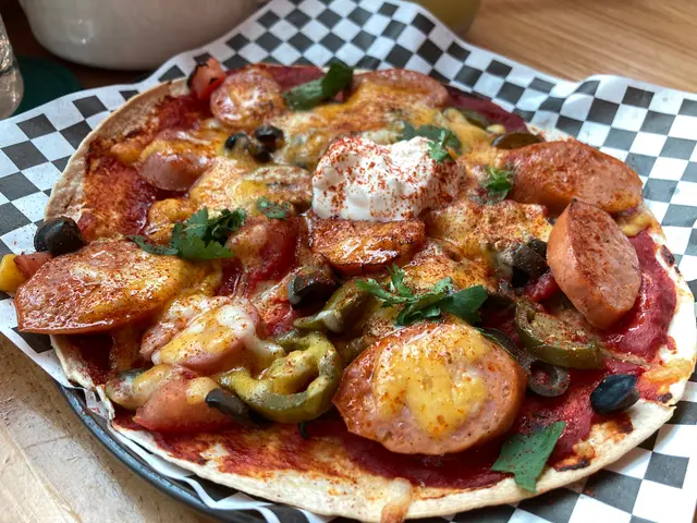 墨西哥蕃茄芝士脆批配香腸