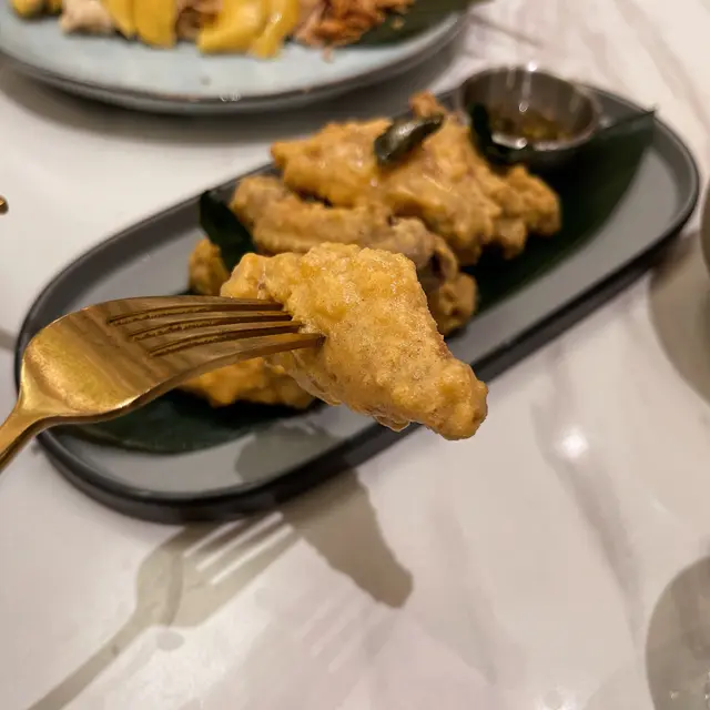 泰式鹹蛋黃金單骨雞翼