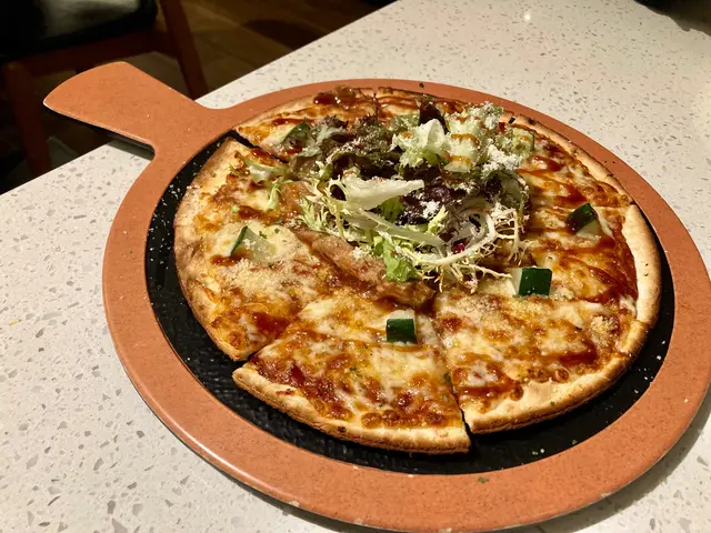 BBQ手撕豚肉薄餅