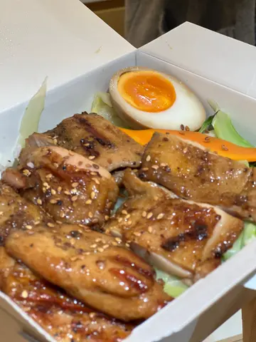 照燒雞扒配野菜便當