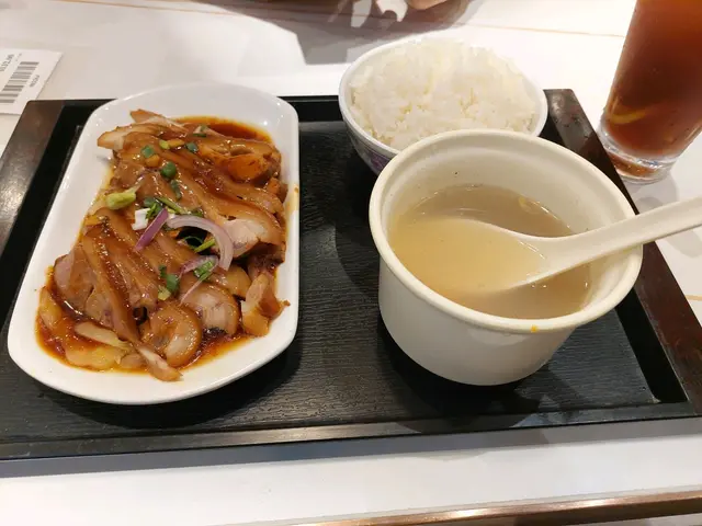 無骨豬髀飯