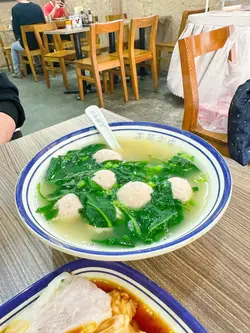 新鲜自制猪肉丸 枸杞汤