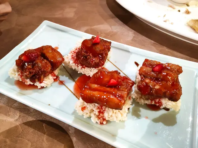 士多啤梨黑豚肉排骨